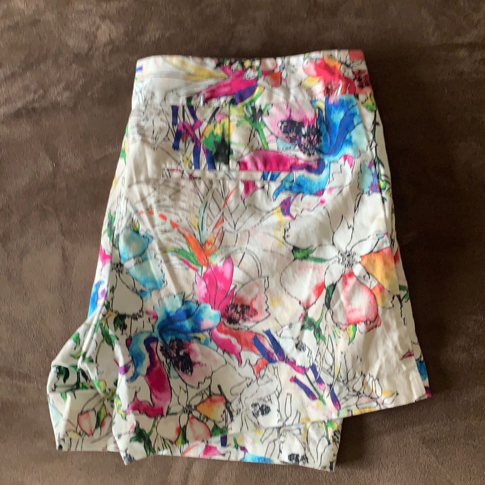 Express floral dress shorts size 4